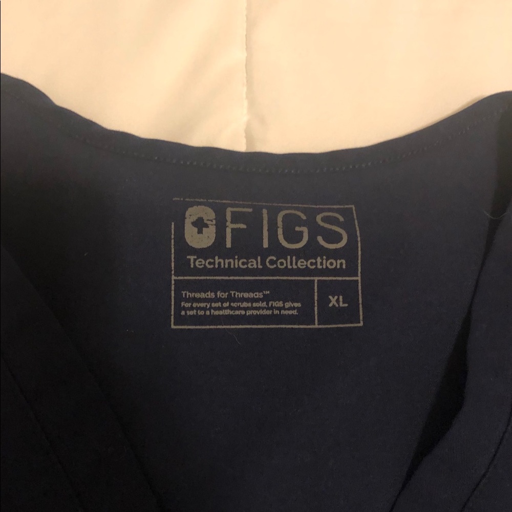 Figs Catarina Navy Top